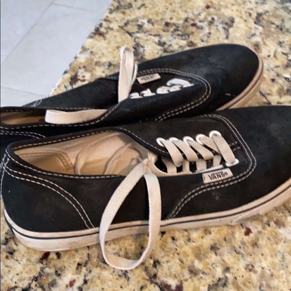 Vans - Picture 3 of 3